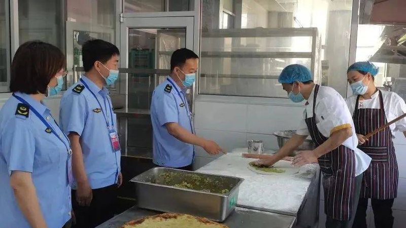 餐饮加盟，如何选择十大品牌？揭秘加盟费用真相**