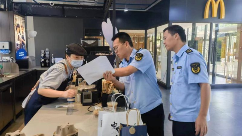 火锅底料，从原料到成品：揭秘传统做法与现代化工艺**