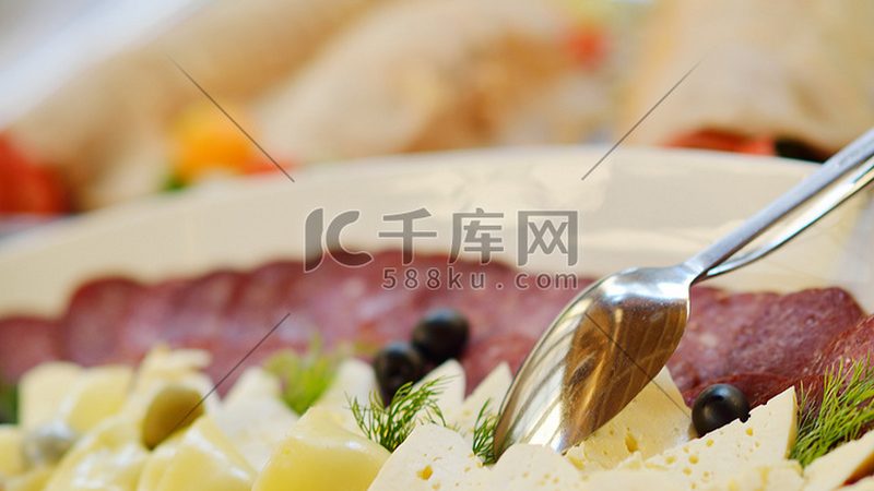 糖果店装修与普通零食店区别：打造独特消费体验的秘诀